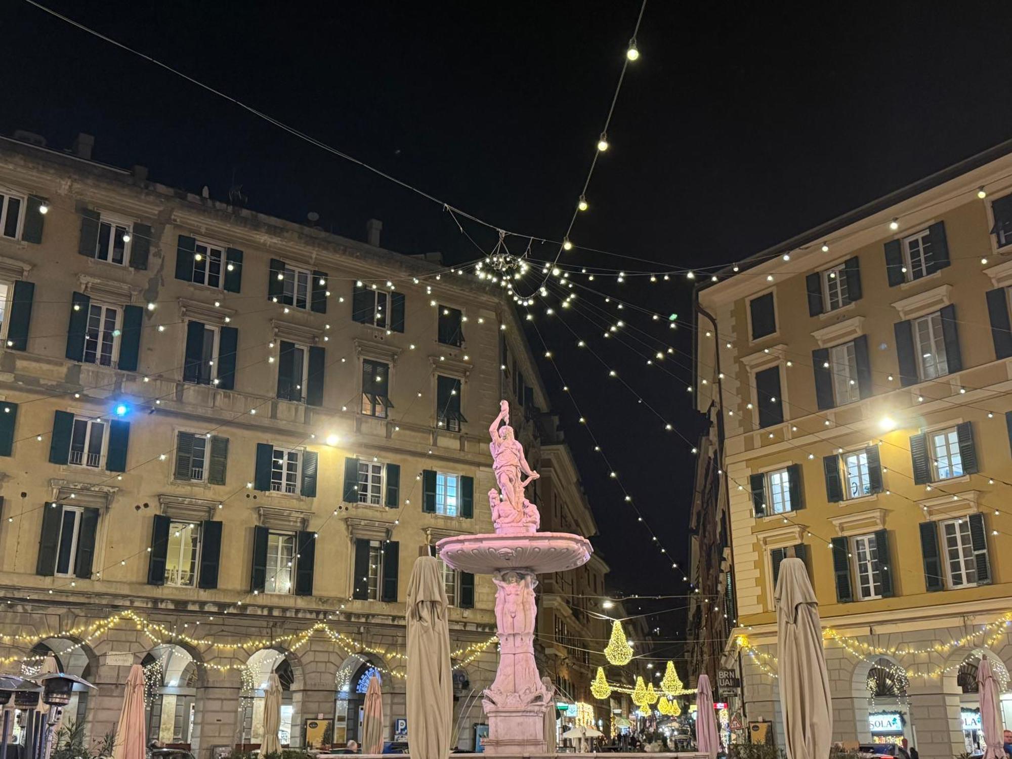 The First Colombo Brignole XX Settembre Leilighet Genova Eksteriør bilde